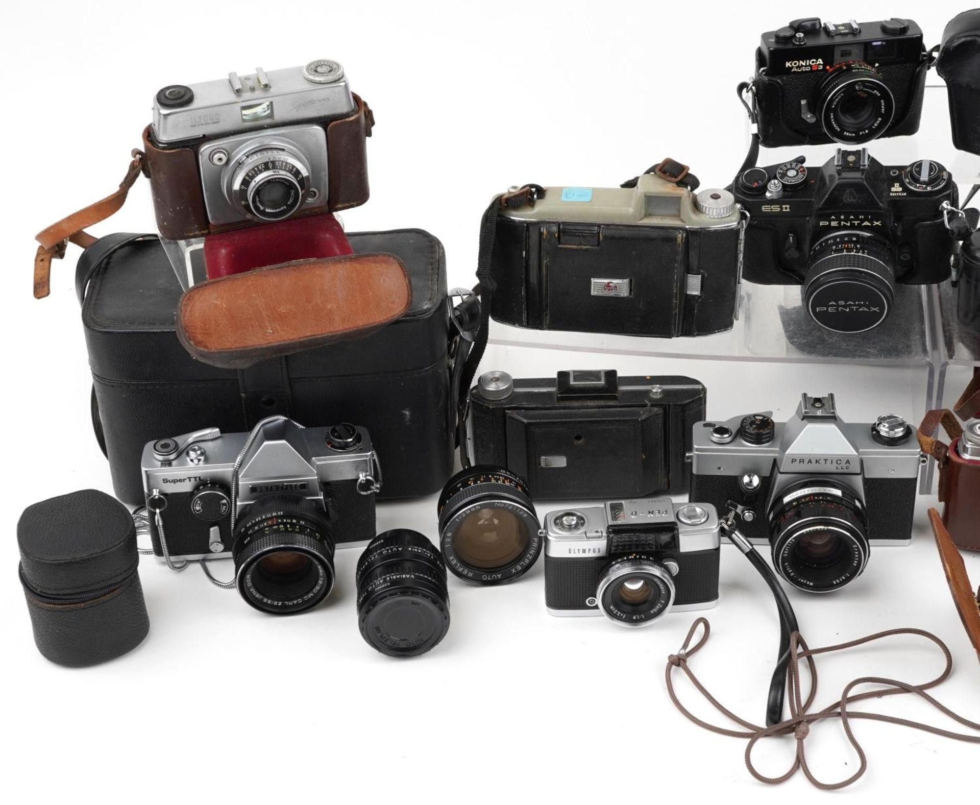 Vintage and later cameras, lenses and accessories including Prinzflex Super TTL, Optomax 80mm- - Bild 2 aus 3