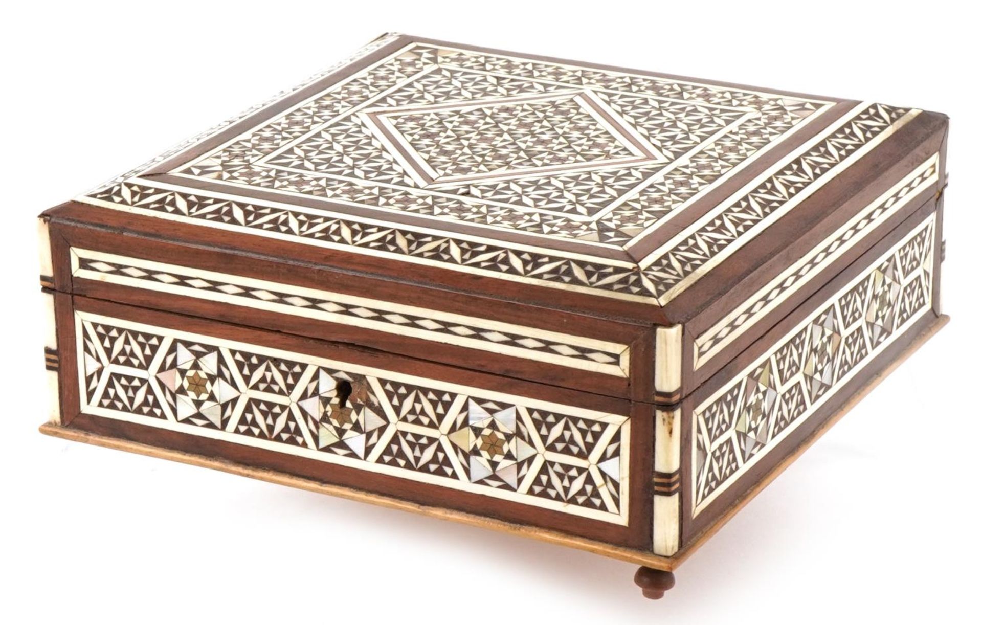 Moorish style Vizagapatam design musical jewellery box with bone and mother of pearl inlay, 8.5cm