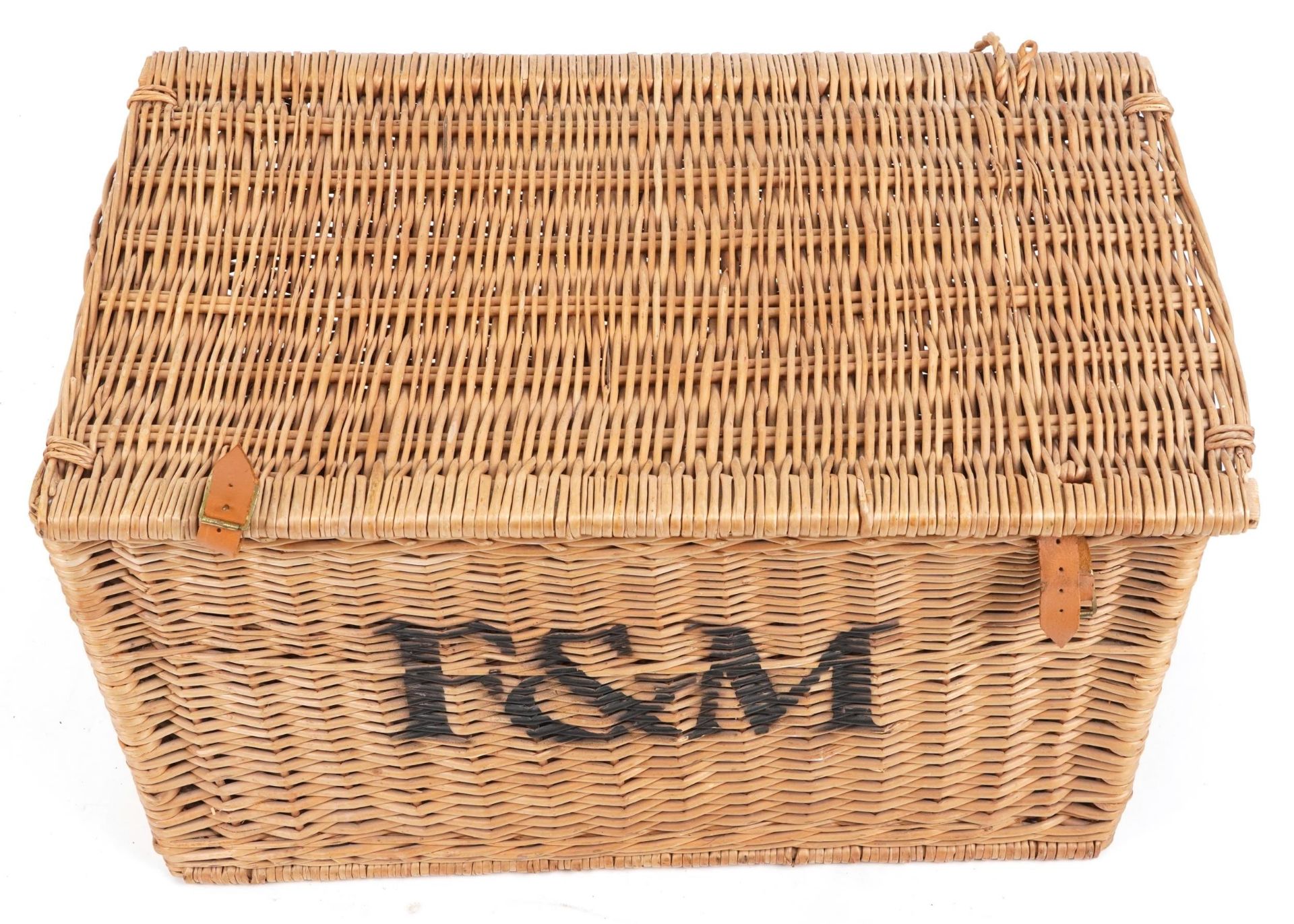 Large Fortnum & Mason wicker hamper, 49cm H x 80cm W x 48cm D : For further information on this - Image 3 of 4