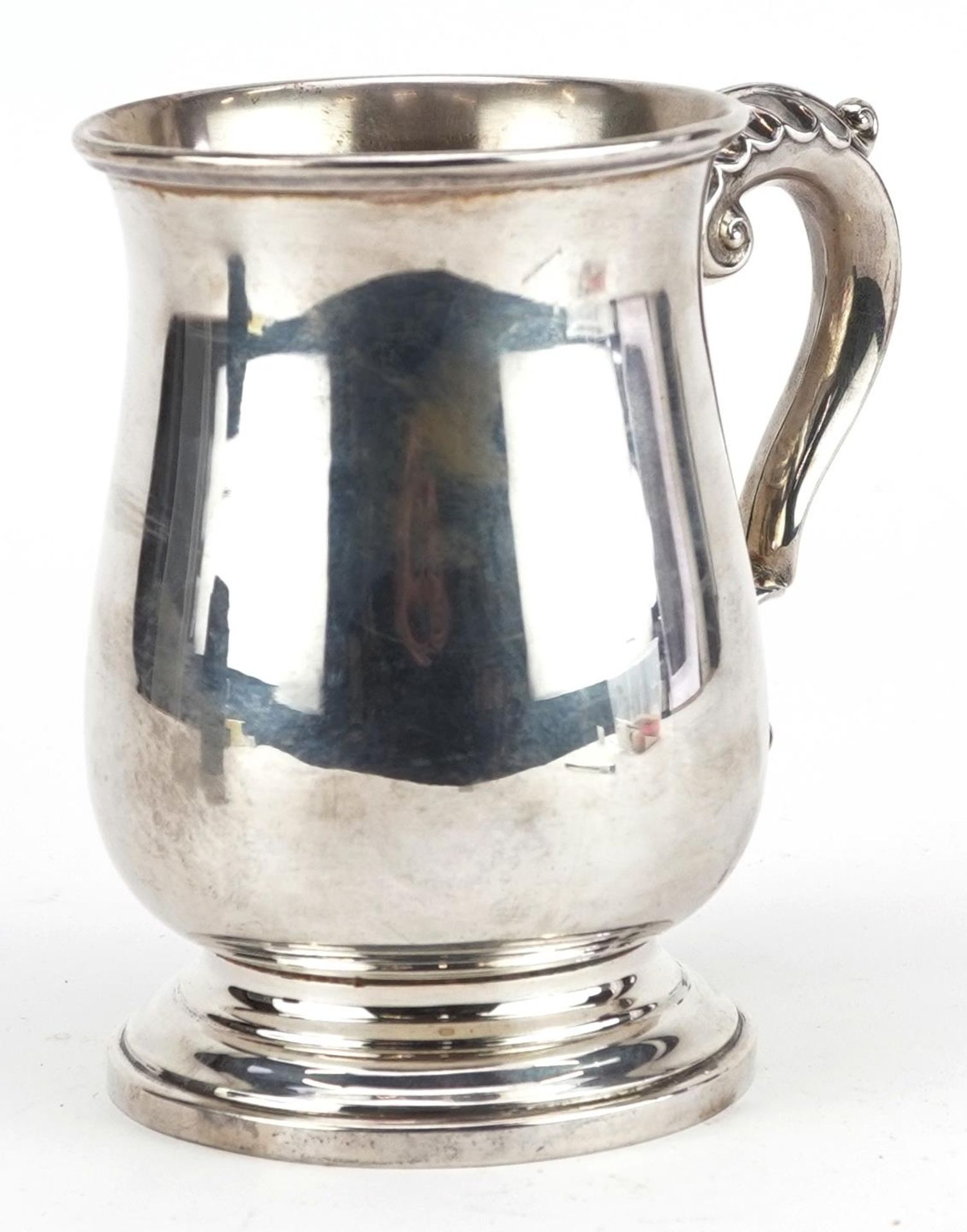 Turner & Simpson Ltd, silver one pint tankard, Birmingham 1936, 13cm high, 319.0g : For further