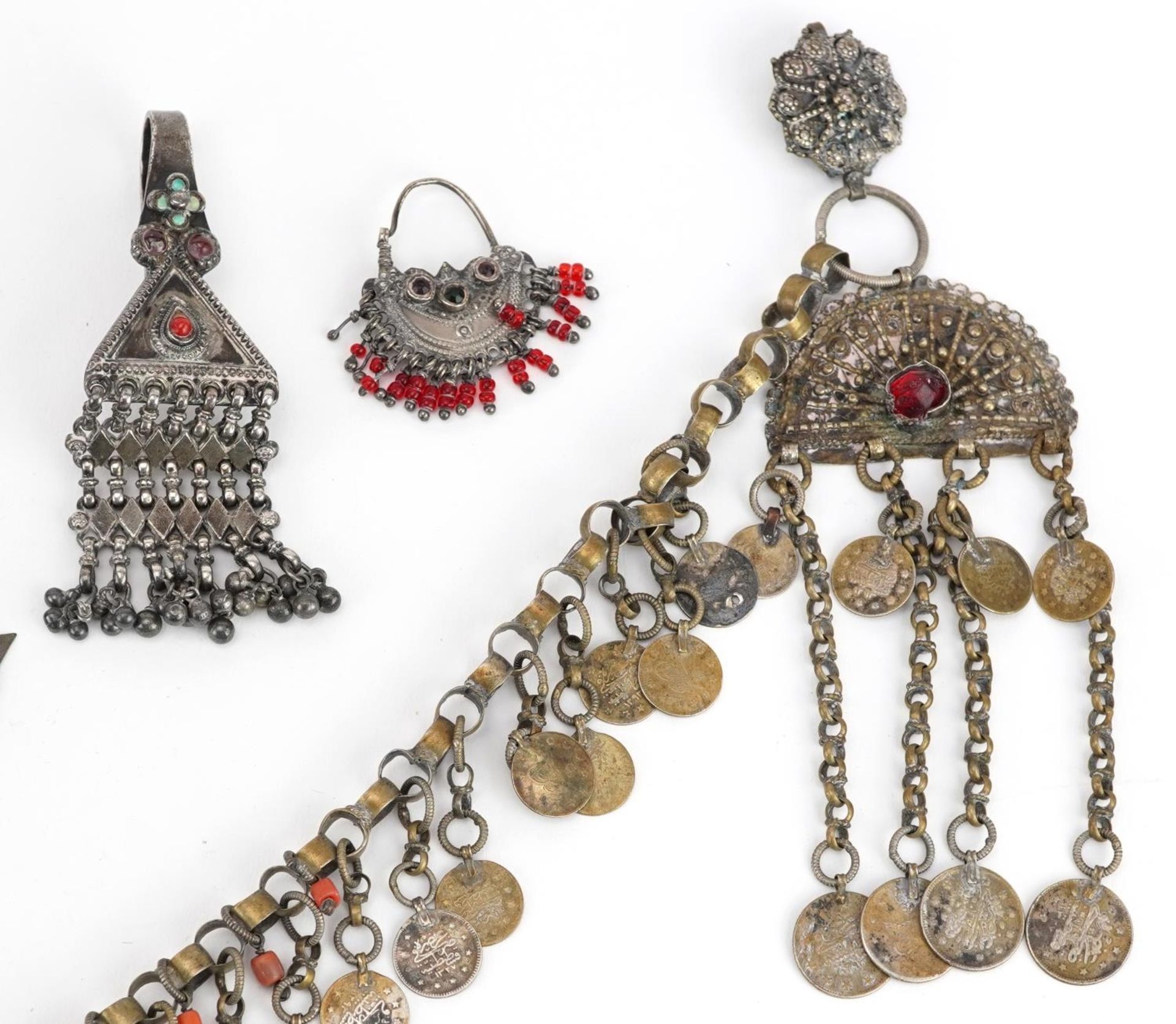 Tribal interest unmarked silver and white metal jewellery including Indian drop earring set with red - Image 3 of 4