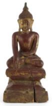 Antique Burmese red and gilt lacquered wood carving of buddha, 29cm high : For further information