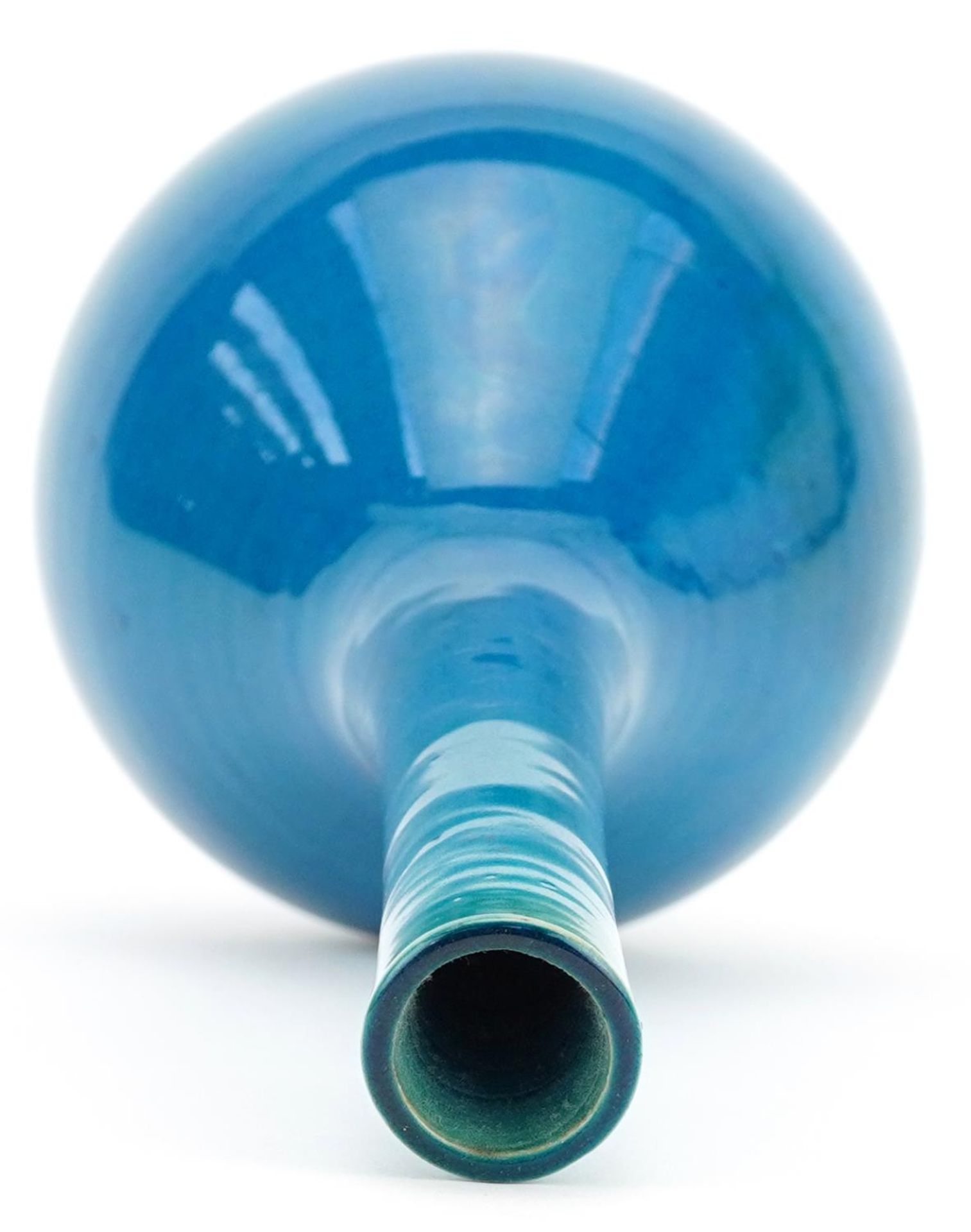 Chinese porcelain long neck bottle vase having a blue glaze, 31cm high : For further information - Image 5 of 6