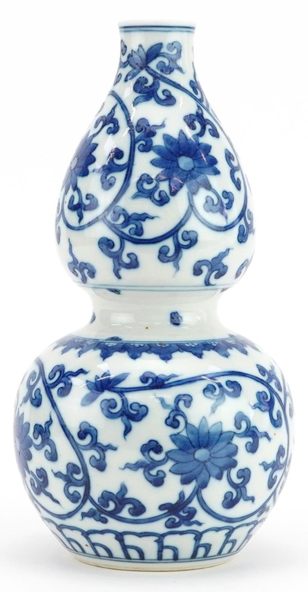 Chinese blue and white porcelain double gourd vase hand painted with flower heads amongst - Bild 4 aus 6