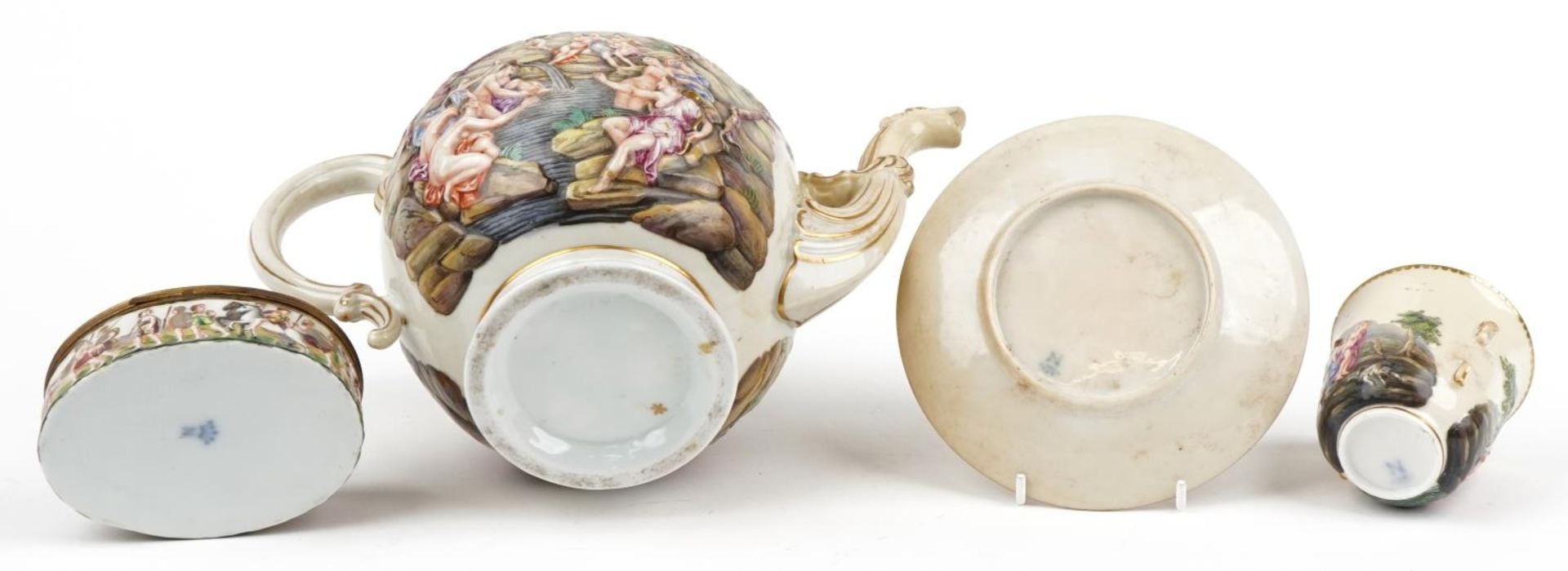 Italian porcelain including teapot impressed Ginori to the base and oval casket, the largest 26cm in - Image 5 of 5
