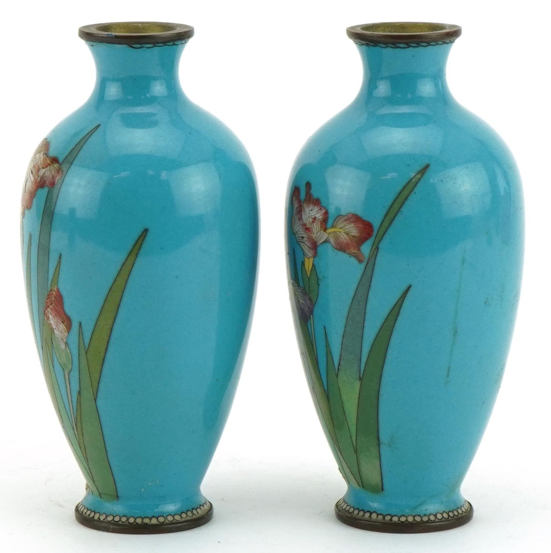 Pair of Japanese cloisonne vases enamelled with flowers, each 12cm high : For further information on - Bild 2 aus 6