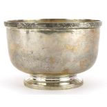 Mappin & Webb, George V silver footed bowl, Sheffield 1915, 10.5cm in diameter, 170.8g : For further