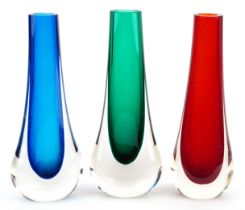 Three coloured glass vases, each 20cm high : For further information on this lot please visit