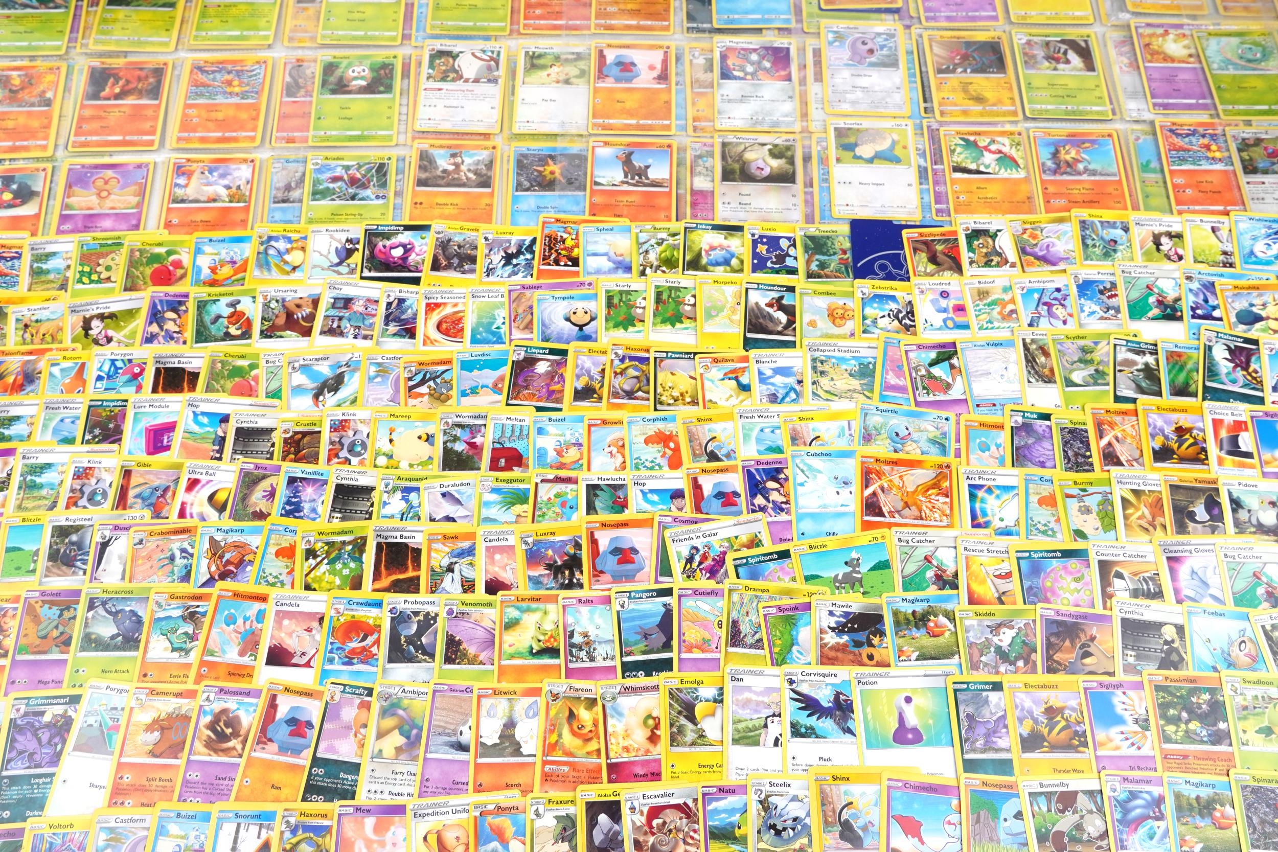 Large collection of Pokemon trade cards and collector's tins : For further information on this lot - Image 6 of 10