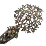 19th century Indian paste set Kondakoora hairpin, 12.5cm in length : For further information on this