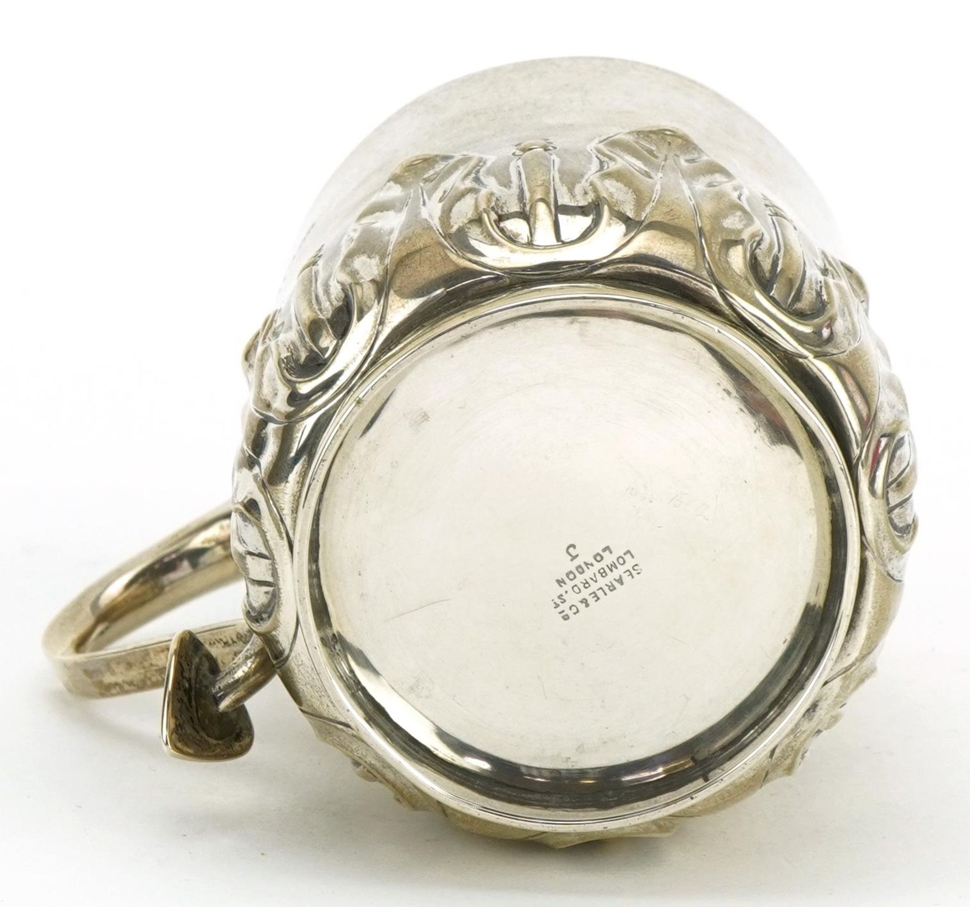 Searle & Co, Edwardian silver tankard embossed with leaves, London 1908, 8.5cm high, 157.0g : For - Image 3 of 5