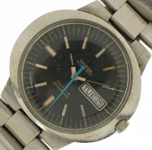 Omega, vintage gentlemen's Omega Dynamic automatic wristwatch with day date aperture, 41mm wide :