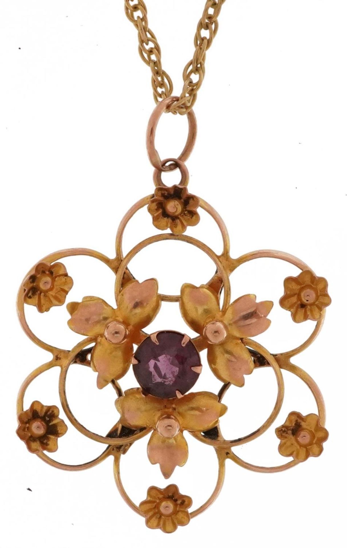 9ct gold garnet openwork pendant on a 9ct gold necklace, 3cm high and 40cm in length, 3.7g : For