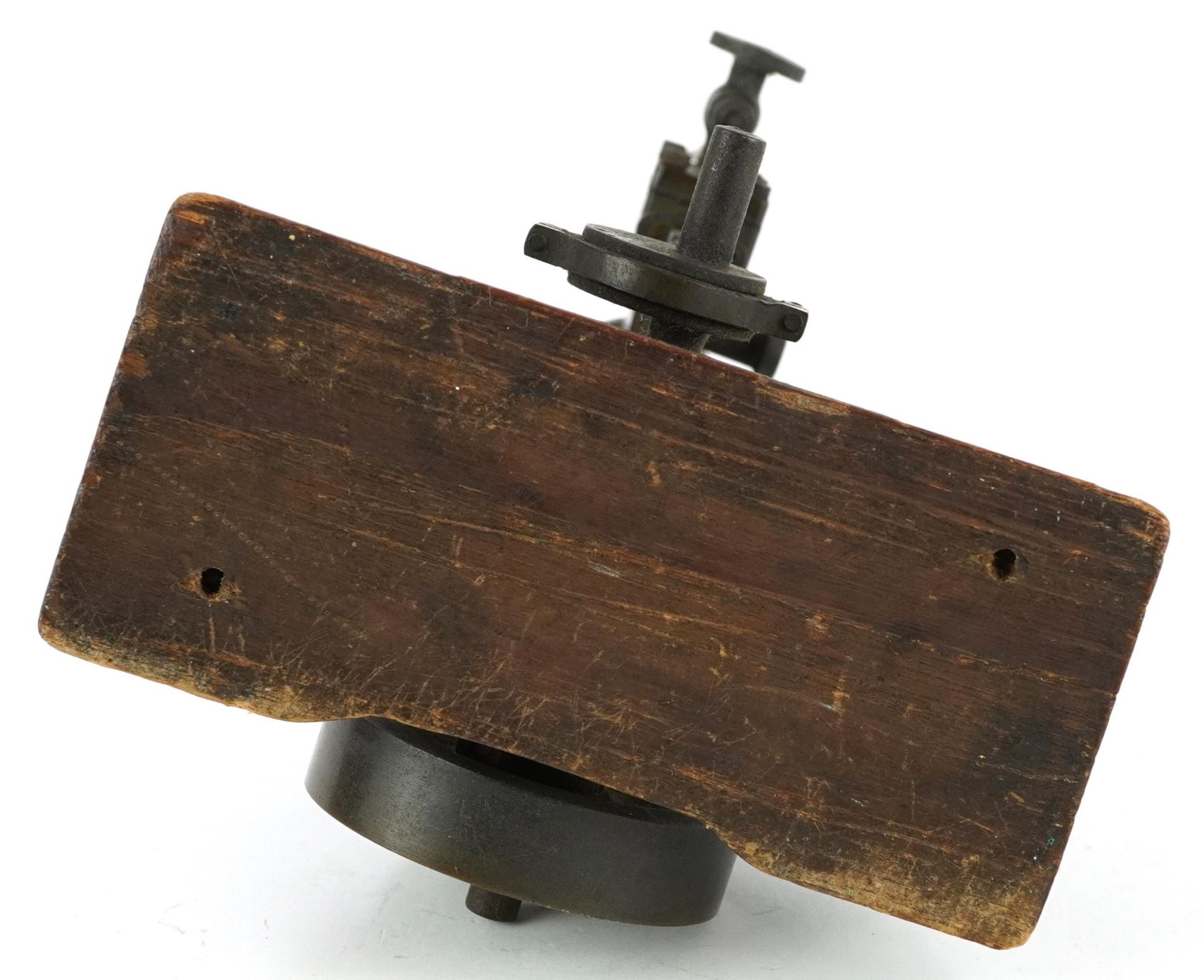 Early 20th century steam interest piston on wooden block base, 18.5cm wide : For further information - Image 4 of 4