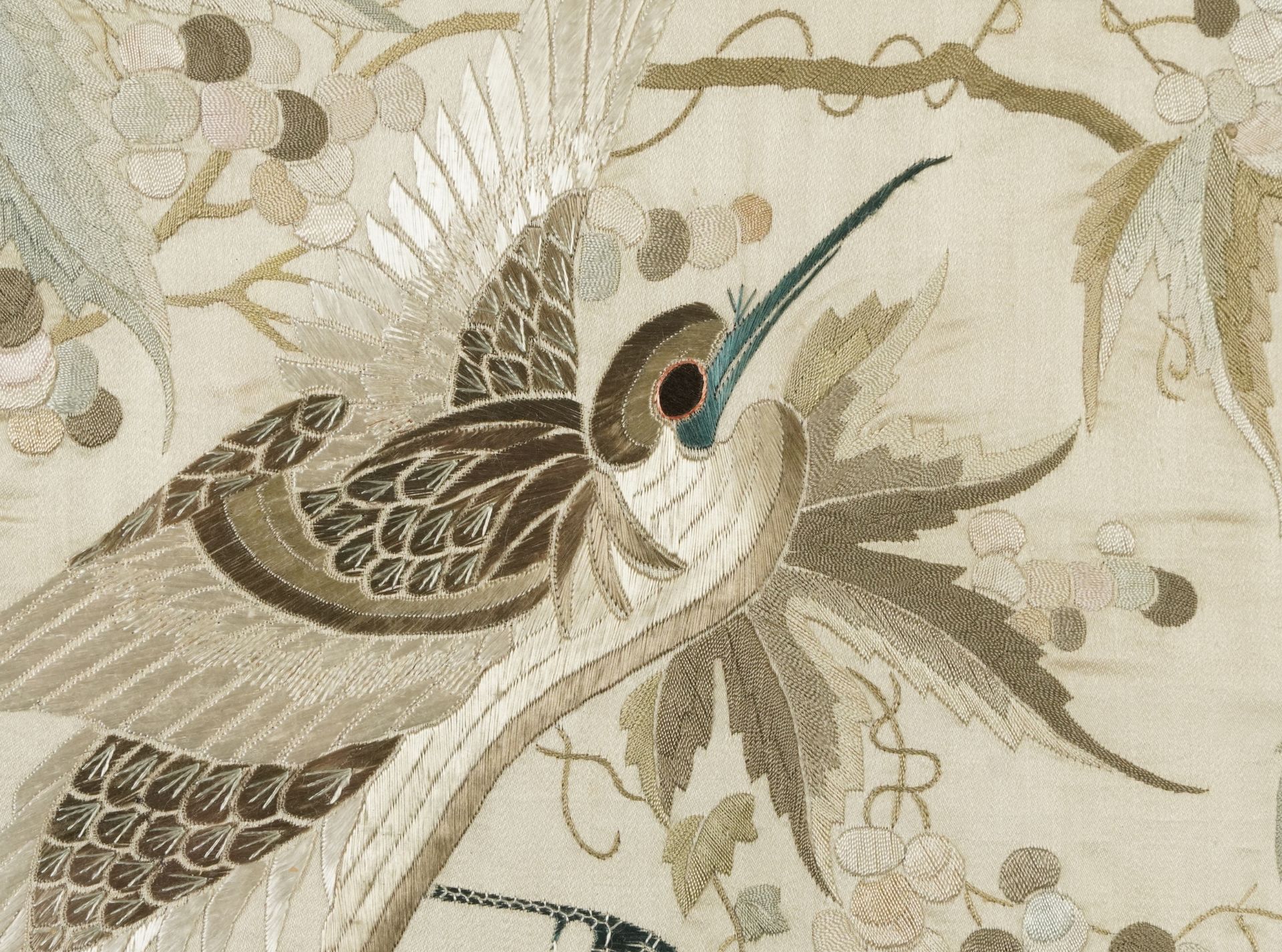Oriental silkwork picture of an exotic bird, insects, flowers and berries housed in a mahogany frame - Image 3 of 4
