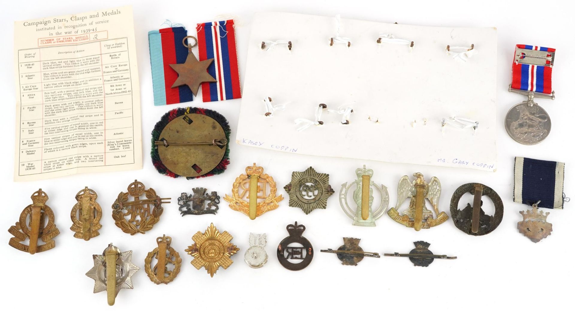 British military World War II medals, cap badges and sweetheart brooches including box of issue - Image 2 of 4