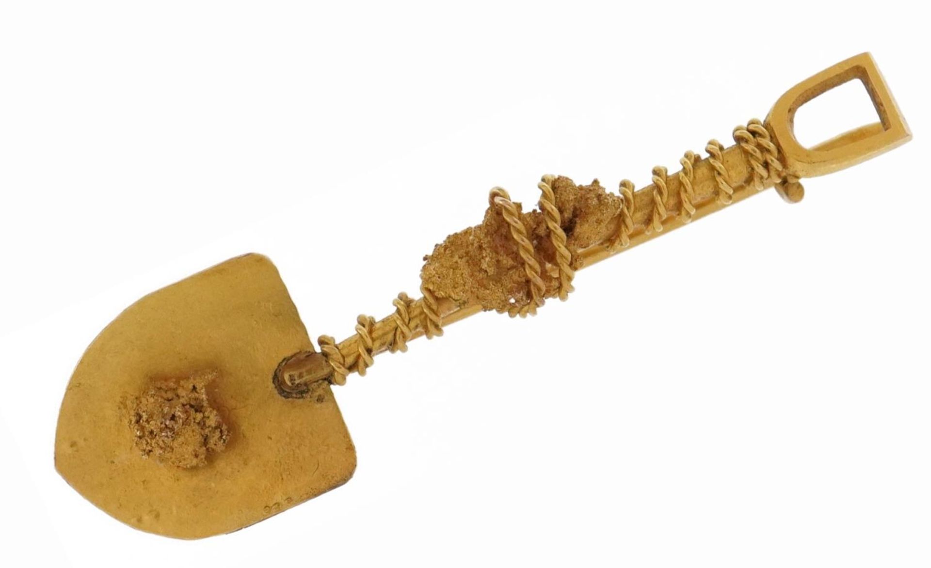 Australian gold mining interest unmarked gold spade and gold nugget design brooch, tests as 9ct