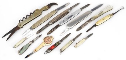 Pocket knives, fruit knives and pocket multi tools including silver bladed mother of pearl flanked