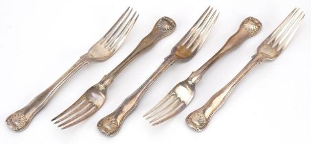 Chawner & Co, five matching Victorian silver forks, London 1876, 17cm in length, 301.8g : For