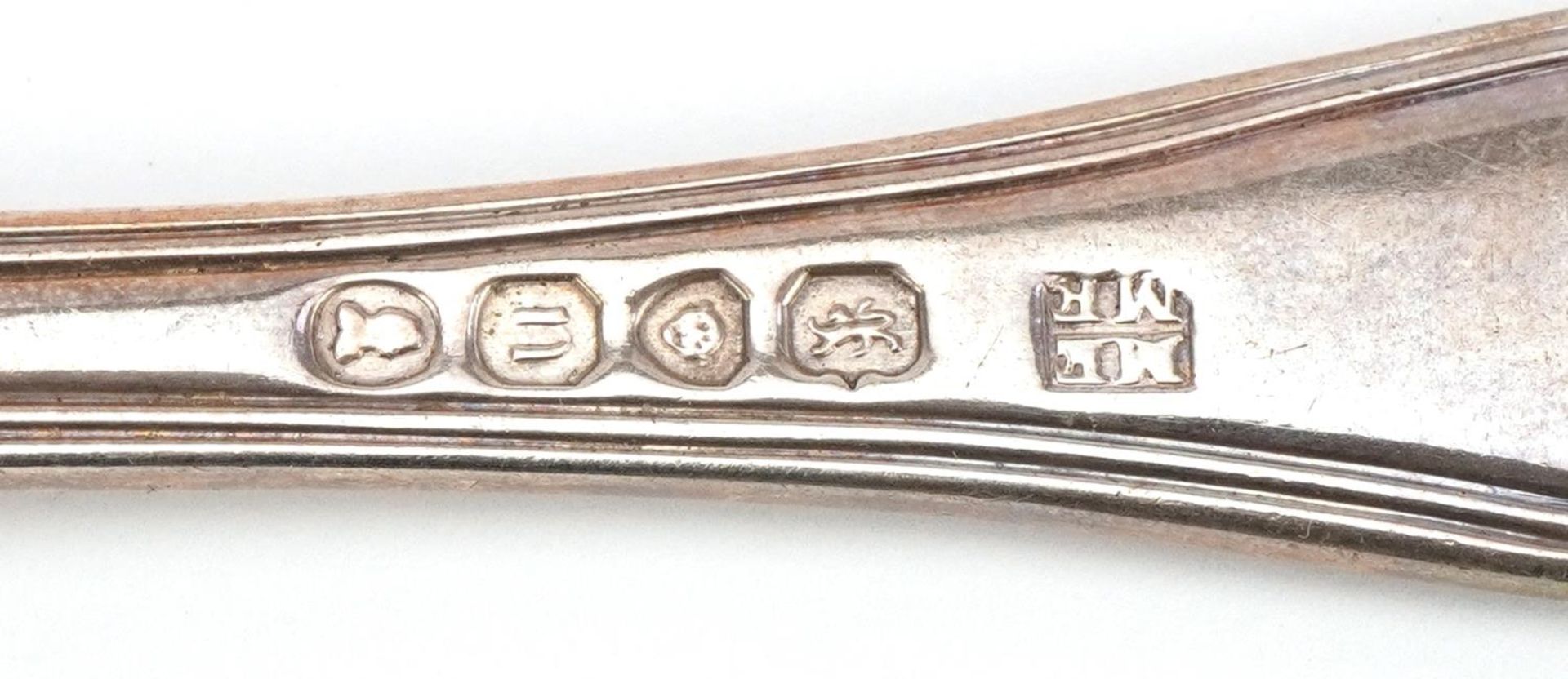 Morris & Michael Emmanuel, set of six George IV silver tablespoons, London 1828, 23cm in length, - Bild 3 aus 3