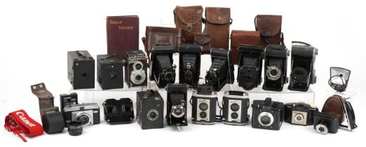 Collection of vintage and later cameras and cases including AGFA, Voigtlander, Kodak, Halina-Viceroy