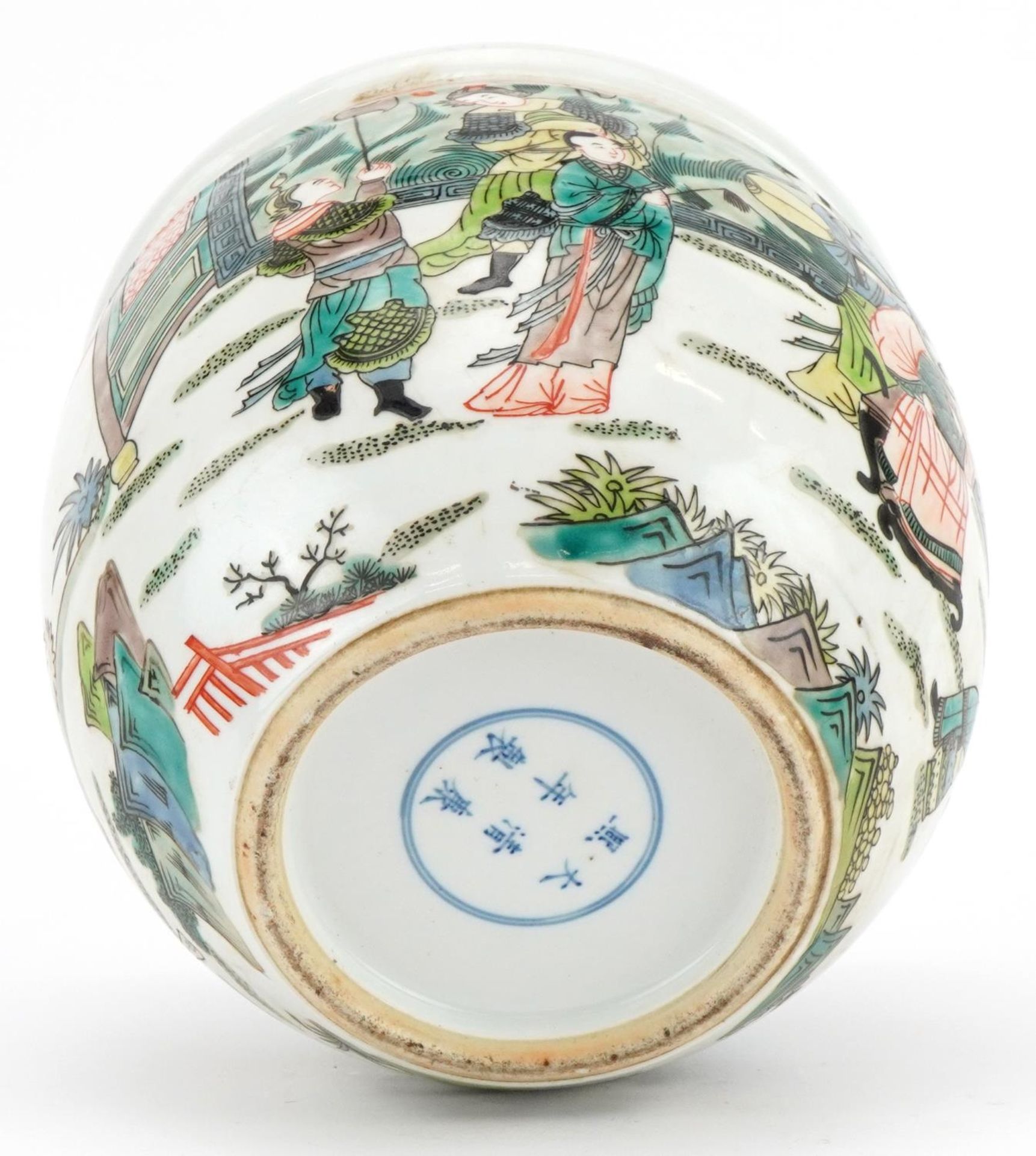 Chinese porcelain jardiniere hand painted in the famille verte palette with warriors and - Image 6 of 7