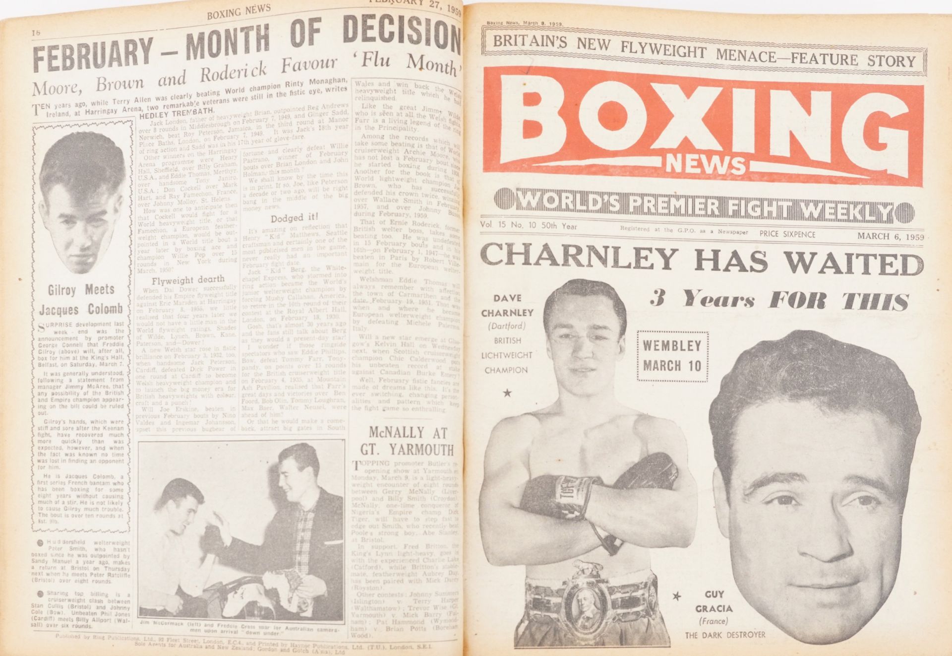 Collection of boxing ephemera including photographs and Boxing News : For further information on - Image 3 of 6