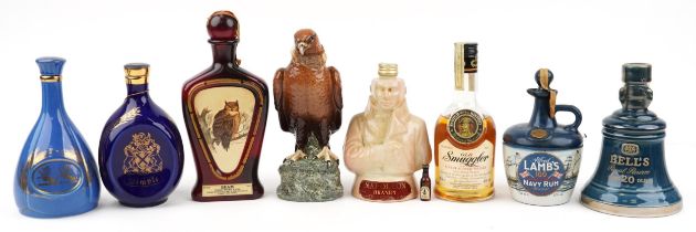 Novelty alcohol decanters with contents and alcohol including Beam Kentucky whisky, Napoleon brandy,