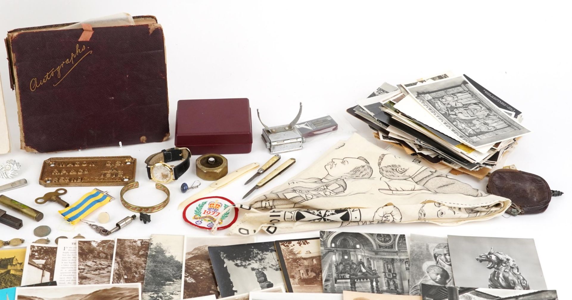 Sundry items including autograph book, cast metal white dragon plaque, postcards and threepenny - Bild 3 aus 8
