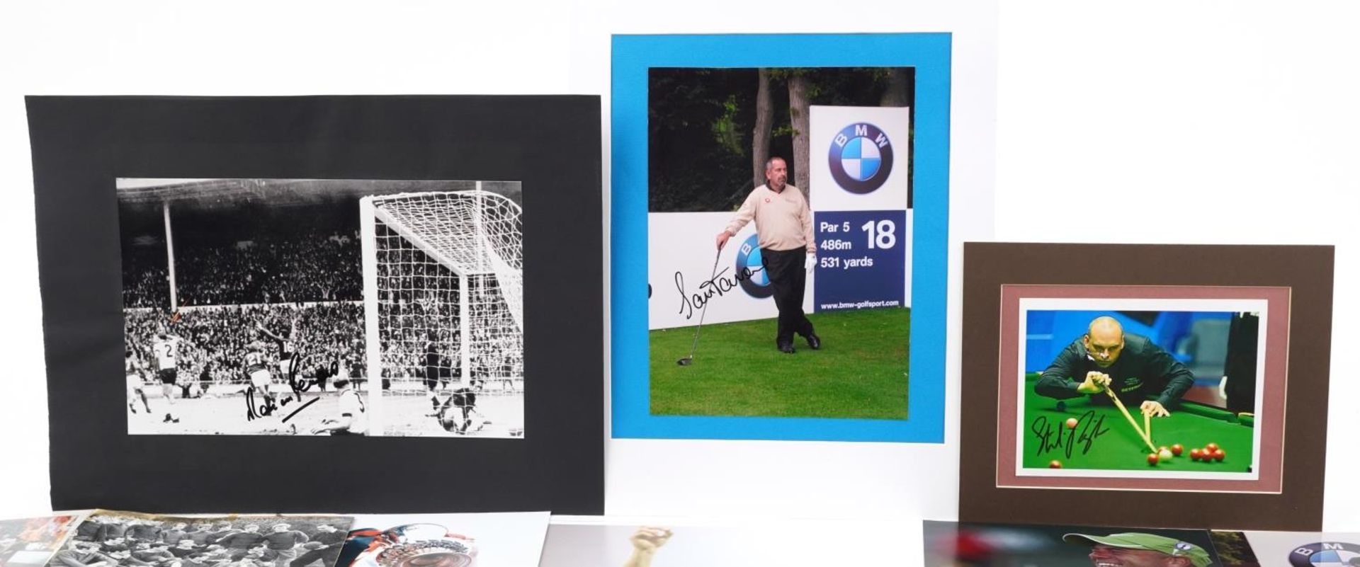 Collection of sporting autographs on photographs including Chris Eubank, Frank Bruno, Peter - Bild 2 aus 5