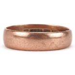 9ct rose gold wedding band, size R, 3.1g : For further information on this lot please visit