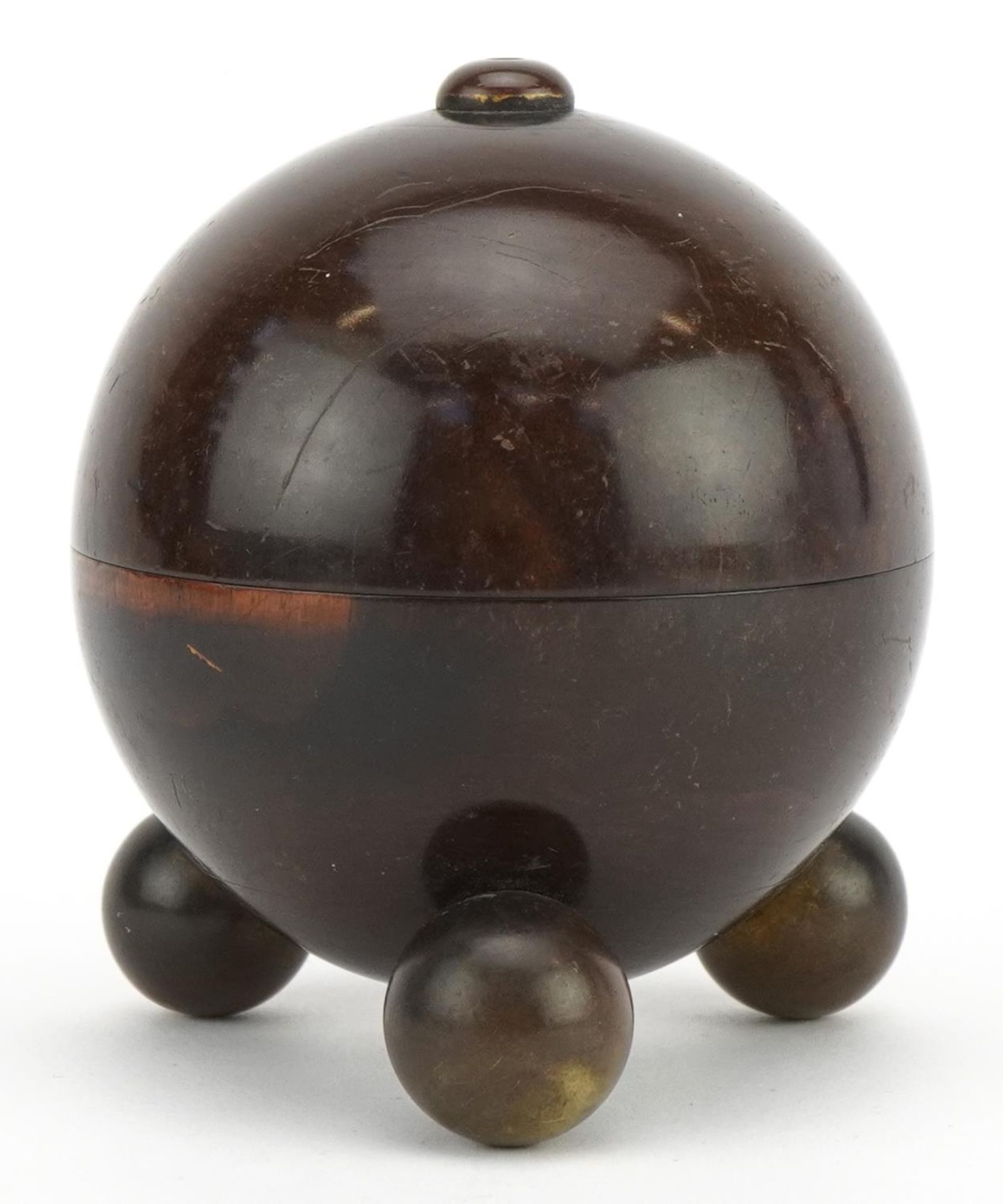 Victorian rosewood spherical string box on four brass ball feet, 9.5cm high : For further - Bild 2 aus 4