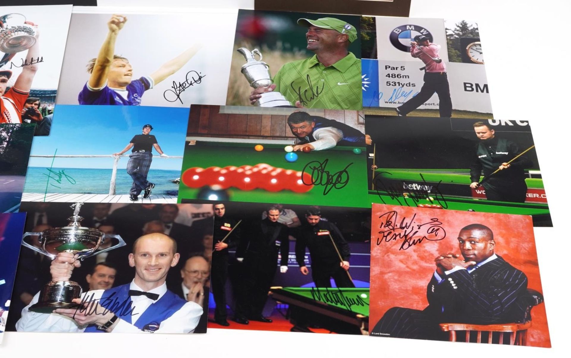 Collection of sporting autographs on photographs including Chris Eubank, Frank Bruno, Peter - Bild 4 aus 5