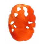 Chinese agate carving of a gourd, 4cm high : For further information on this lot please visit