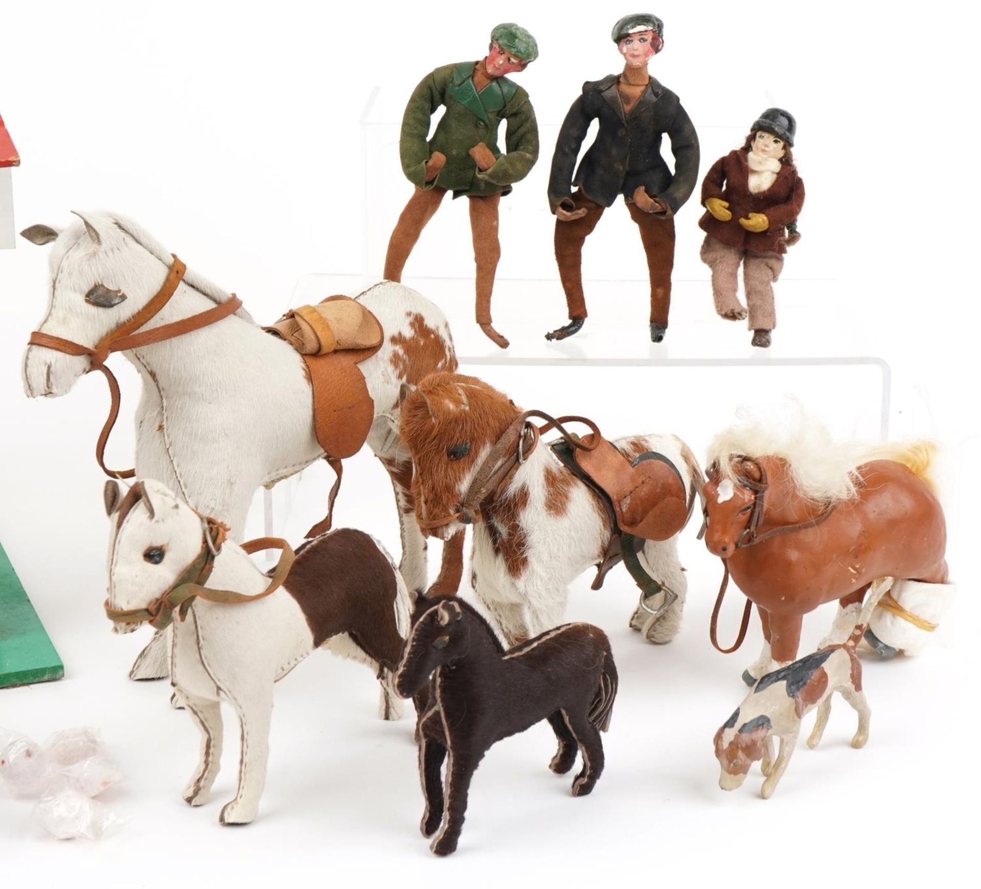 Edith Reynolds horse hide horses and riders with stables, 38cm wide : For further information on - Image 3 of 5