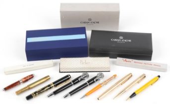 Vintage and later pens and pencils including Fyne Poynt and Parker : For further information on this