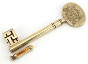 Birks, 1940s Canadian silver gilt key for The City of Ottawa, 14cm in length, 133g : For further