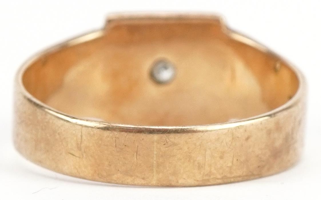 9ct gold diamond solitaire signet ring with engraved shoulders, the diamond approximately 0.08 - Image 2 of 5