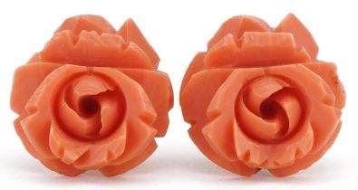 Pair of yellow metal coral design flower head stud earrings, 1.8cm in diameter, 4.0g