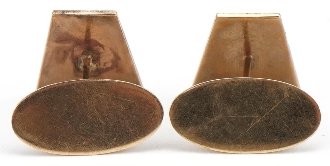Pair of Modernist 9ct gold bark design cufflinks, 1.8cm wide, 6.6g - Image 2 of 3