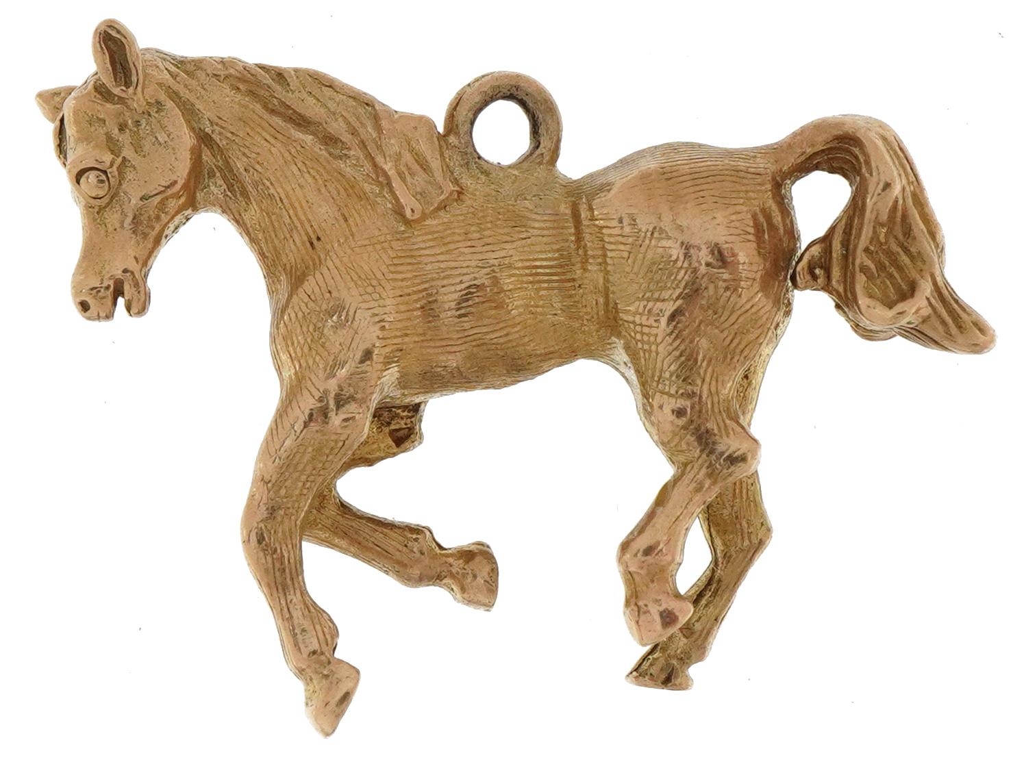 9ct gold horse charm, 2.9cm wide, 8.2g