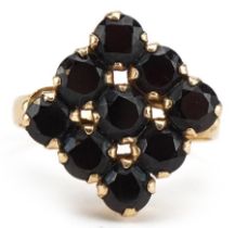 18ct gold black stone square cluster ring, size M, 4.6g