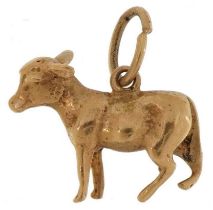 9ct gold calf charm, 1.7cm wide, 2.5g