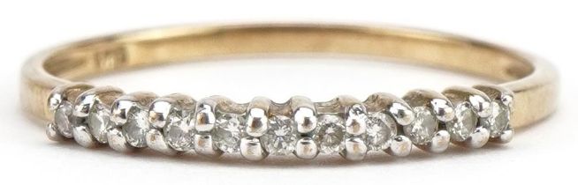 9ct gold diamond half eternity ring, size M/N, 0.9g