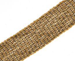 Good quality Italian 18ct two tone gold mesh bracelet, 18cm in length, 39.7g