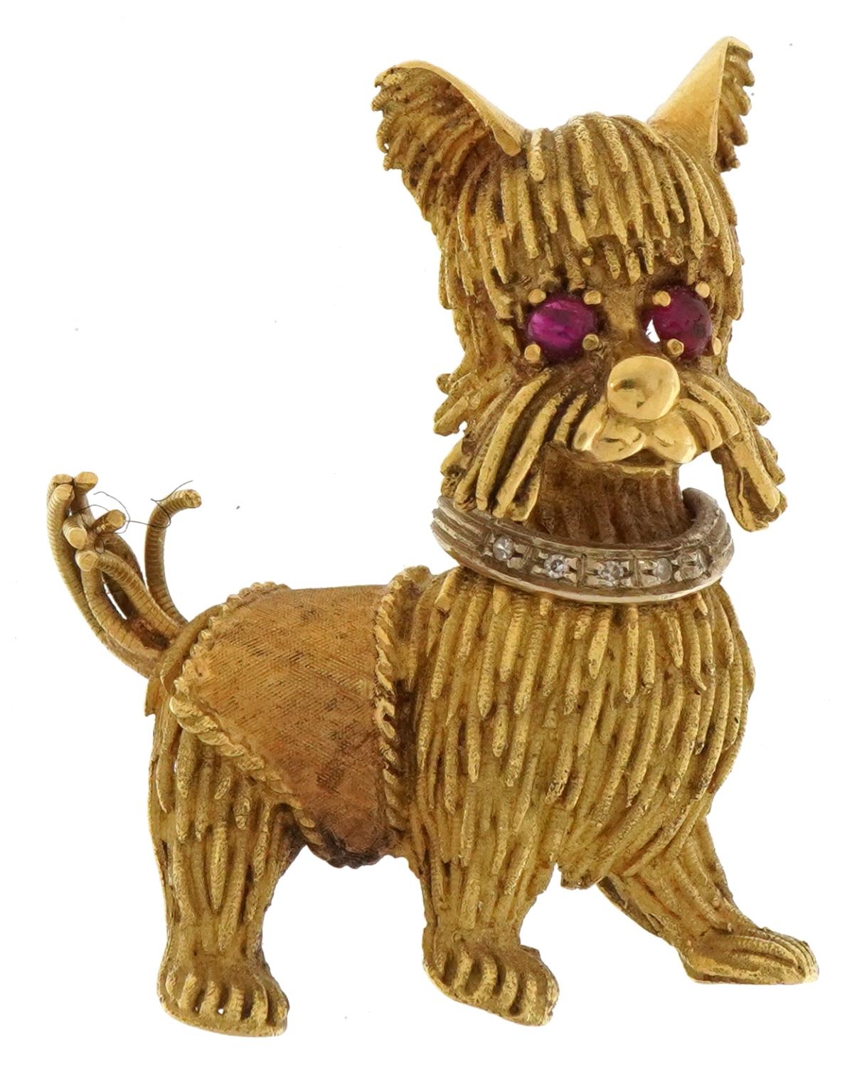 18ct gold dog brooch with diamond set collar and ruby eyes, OCEV maker's mark, 4cm high, 14.2g