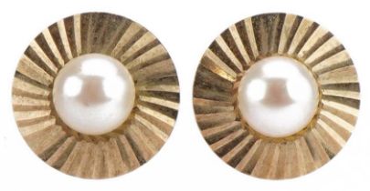 Pair of 9ct gold cultured pearl stud earrings, 11.5mm in diameter, 1.5g