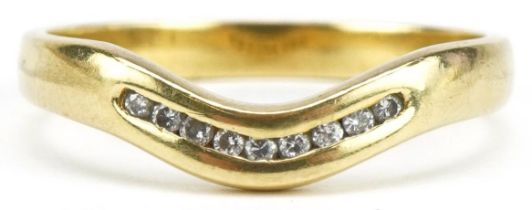 18ct gold diamond wishbone ring, size O/P, 3.0g
