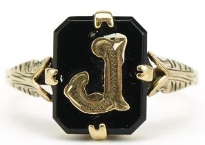 9ct gold black onyx initial J signet ring, size J, 1.5g