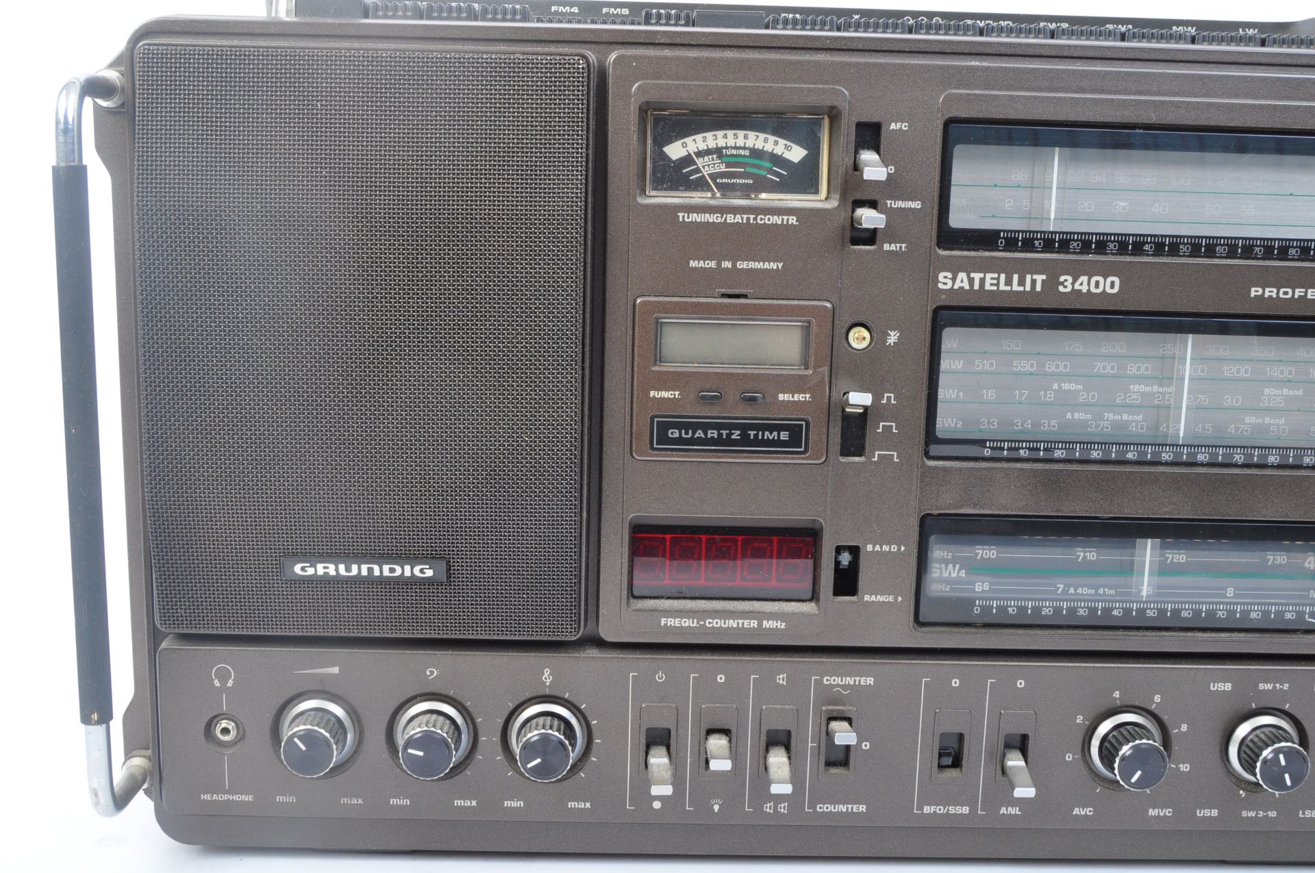 GRUNDIG - SATELLIT 3400 PROFESSIONAL RADIO - Image 5 of 5